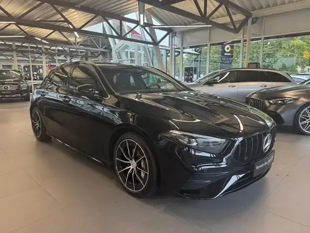 Mercedes-Benz A 35 AMG