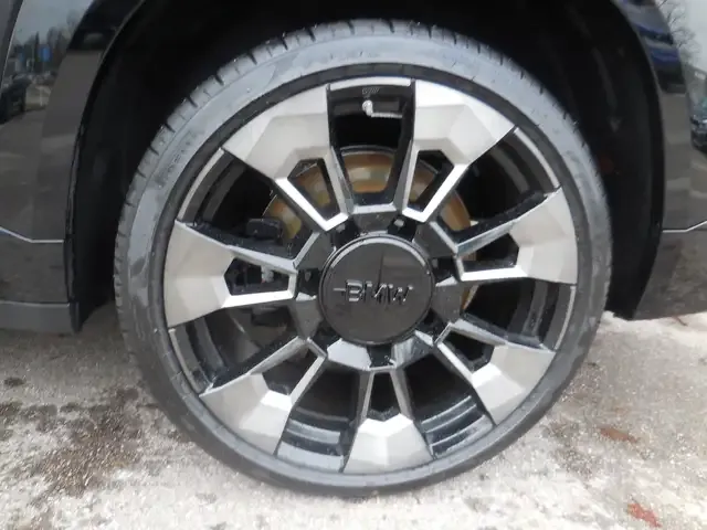 BMW XM