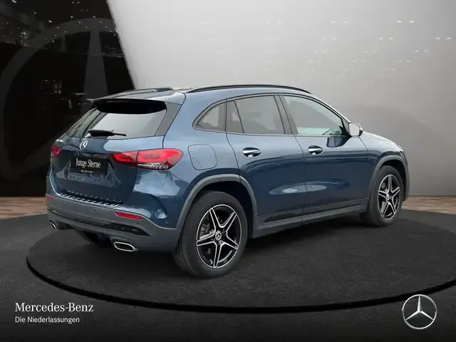 Mercedes-Benz GLA 250