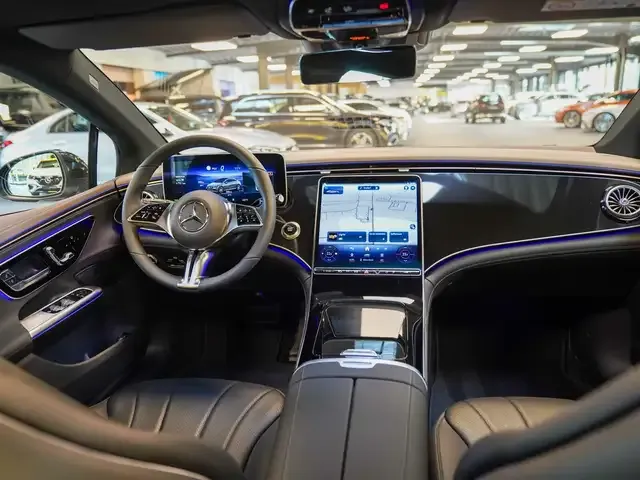 Mercedes-Benz EQE 300