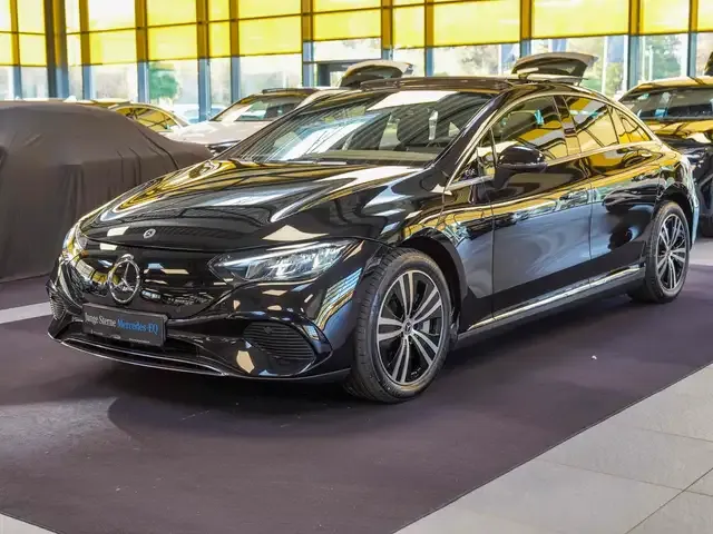 Mercedes-Benz EQE 300