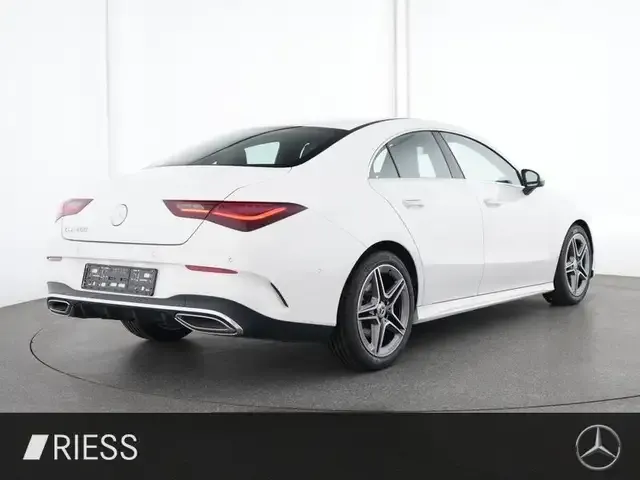 Mercedes-Benz CLA 200