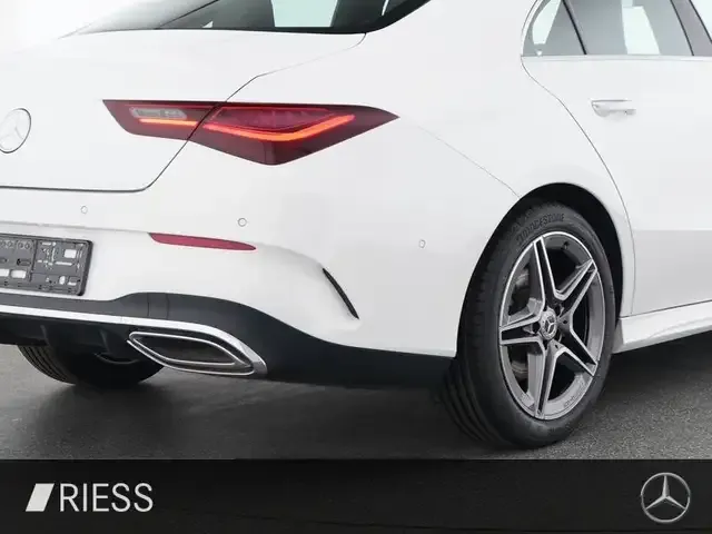 Mercedes-Benz CLA 200