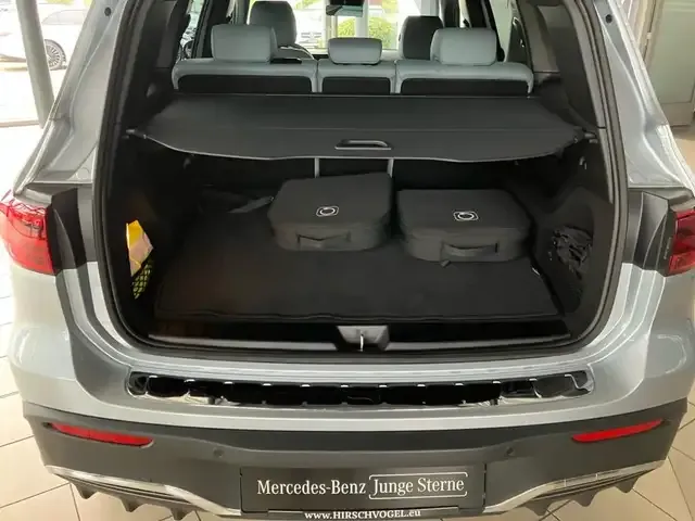 Mercedes-Benz EQB 350