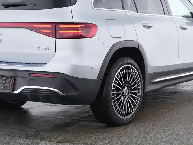 Mercedes-Benz EQB 350