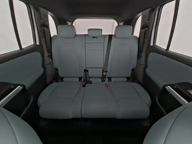 Mercedes-Benz EQB 350