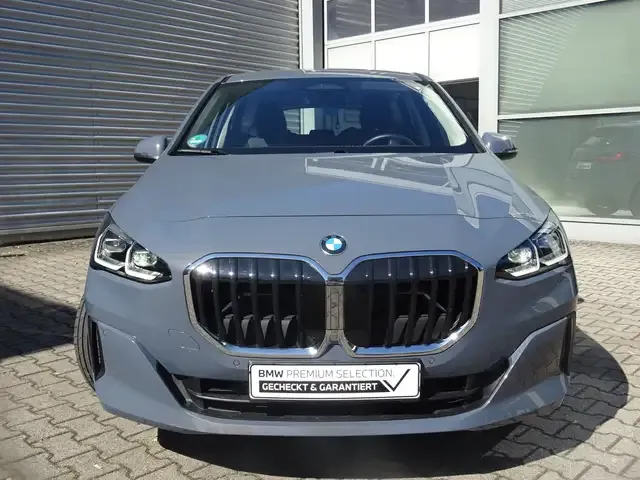 BMW 216