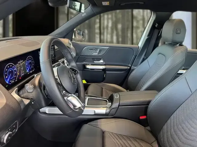 Mercedes-Benz EQB 350