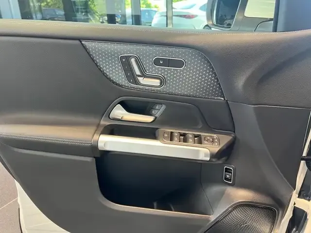 Mercedes-Benz EQB 350