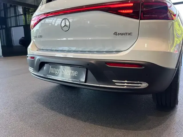 Mercedes-Benz EQB 350
