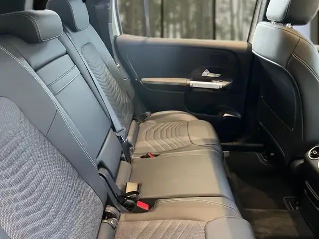 Mercedes-Benz EQB 350