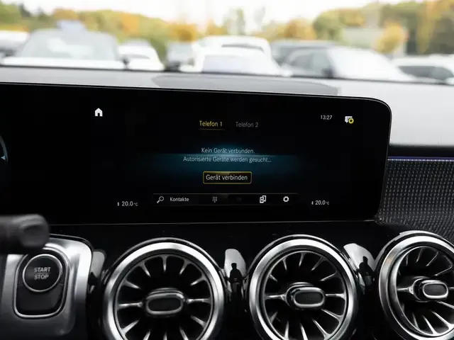 Mercedes-Benz EQB 300