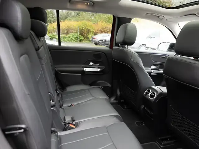 Mercedes-Benz EQB 300