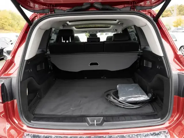 Mercedes-Benz EQB 300