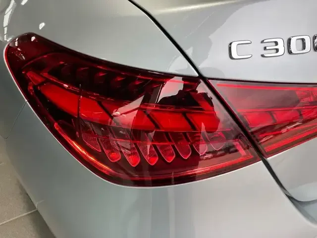 Mercedes-Benz C 300