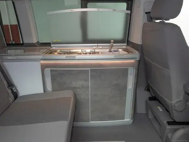 Volkswagen T6.1 California