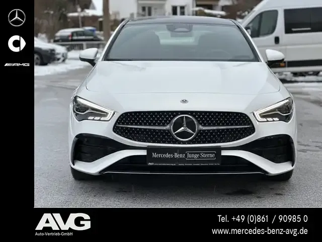 Mercedes-Benz CLA 220