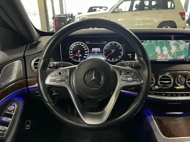 Mercedes-Benz S 560