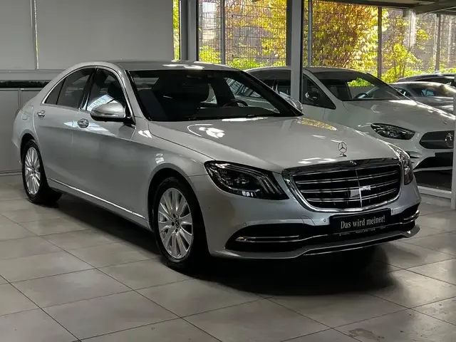 Mercedes-Benz S 560