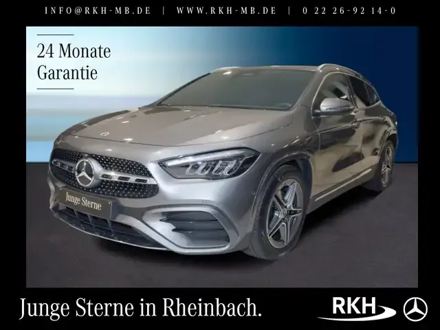 Mercedes-Benz GLA 200