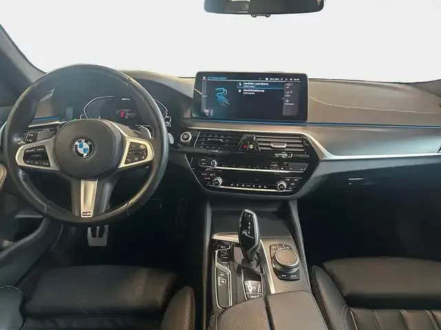 BMW 545