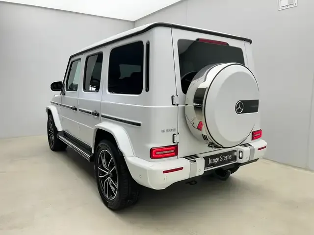 Mercedes-Benz G 500