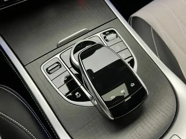 Mercedes-Benz G 500