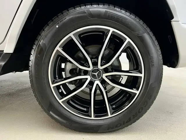 Mercedes-Benz G 500