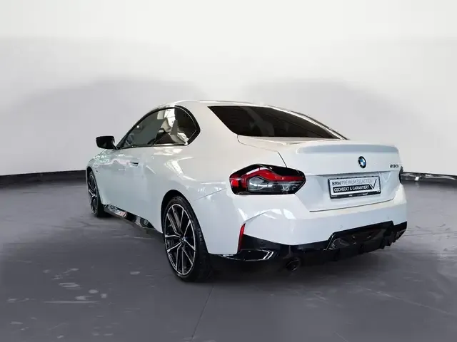 BMW 230
