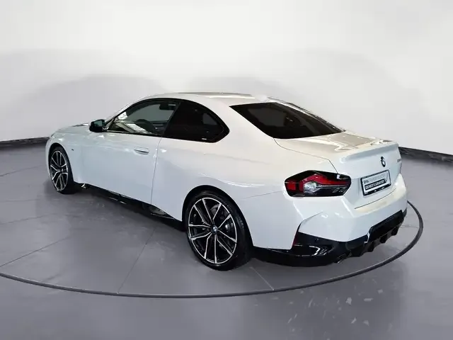BMW 230