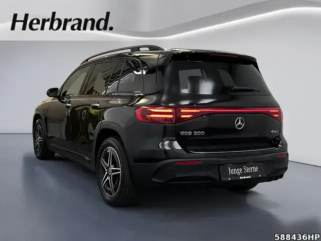 Mercedes-Benz EQB 300