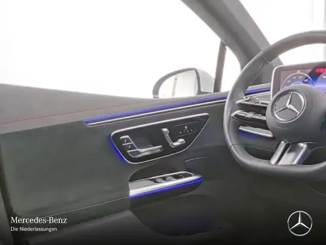 Mercedes-Benz EQE 300