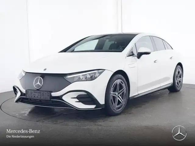 Mercedes-Benz EQE 300