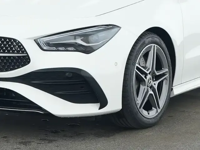 Mercedes-Benz CLA 200