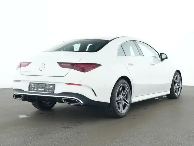 Mercedes-Benz CLA 200