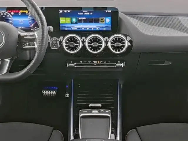 Mercedes-Benz GLA 220
