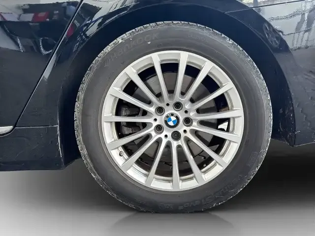 BMW 745