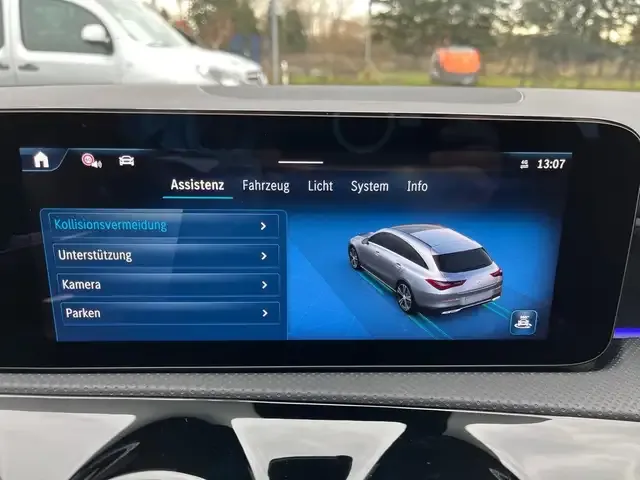 Mercedes-Benz CLA 200