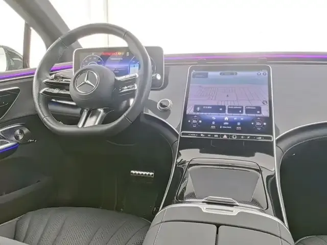 Mercedes-Benz EQE 300