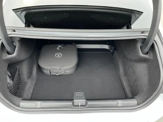 Mercedes-Benz EQE 350