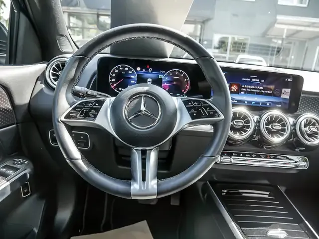 Mercedes-Benz GLB 200