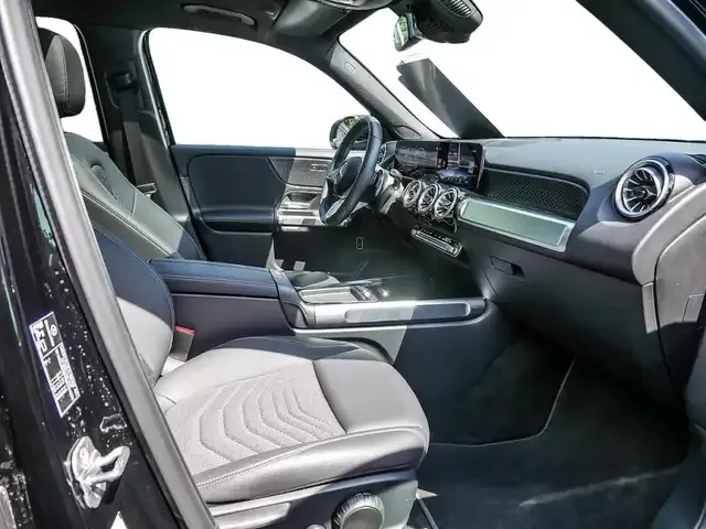 Mercedes-Benz GLB 200