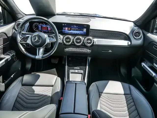 Mercedes-Benz GLB 200