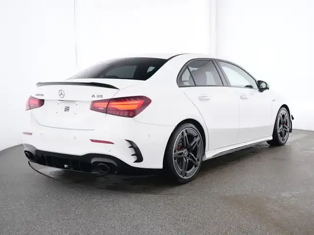 Mercedes-Benz A 35 AMG