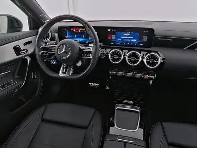 Mercedes-Benz A 35 AMG