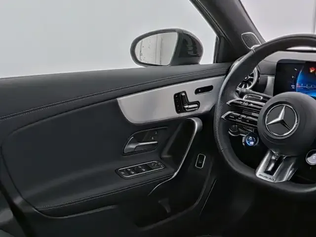 Mercedes-Benz A 35 AMG