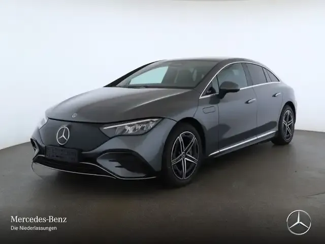 Mercedes-Benz EQE 300