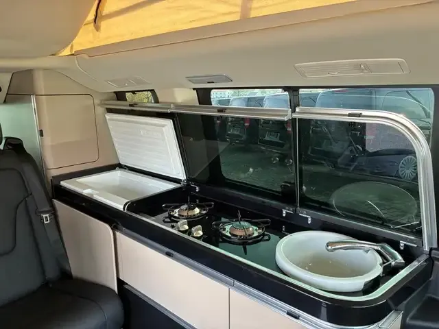 Mercedes-Benz Marco Polo