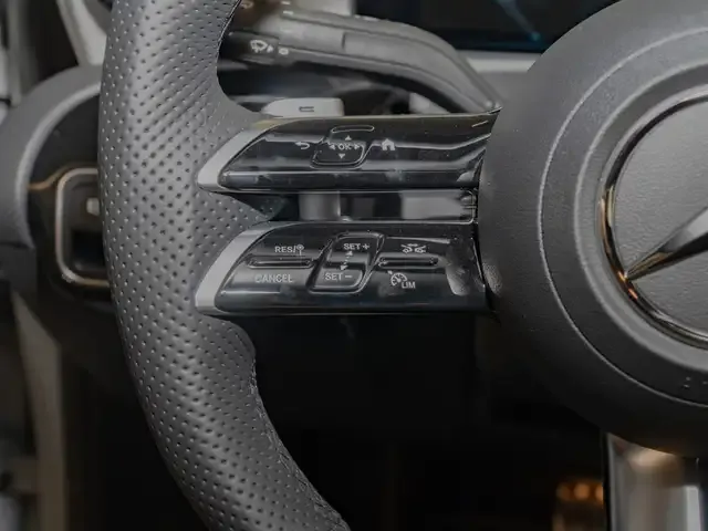 Mercedes-Benz CLA 220