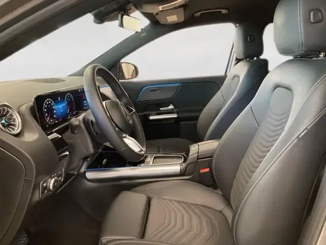 Mercedes-Benz GLA 180